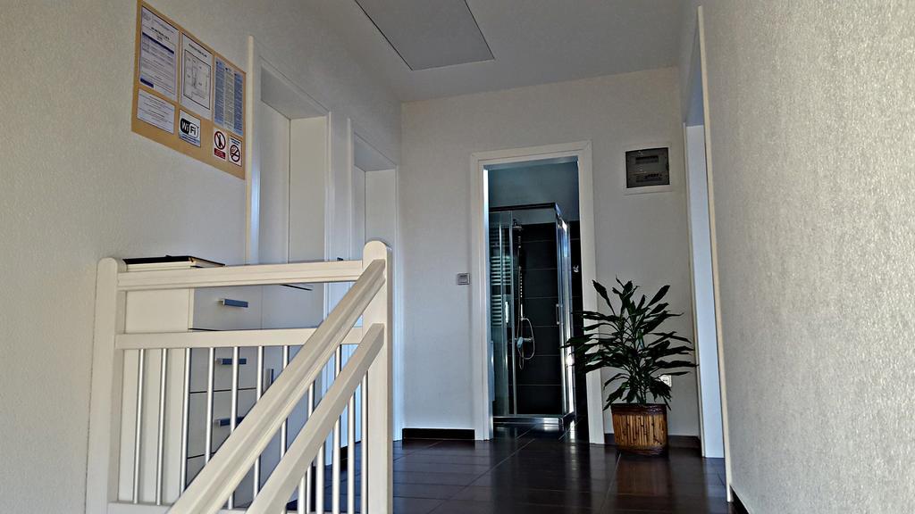 Apartment Lipa Irinovac Oda fotoğraf