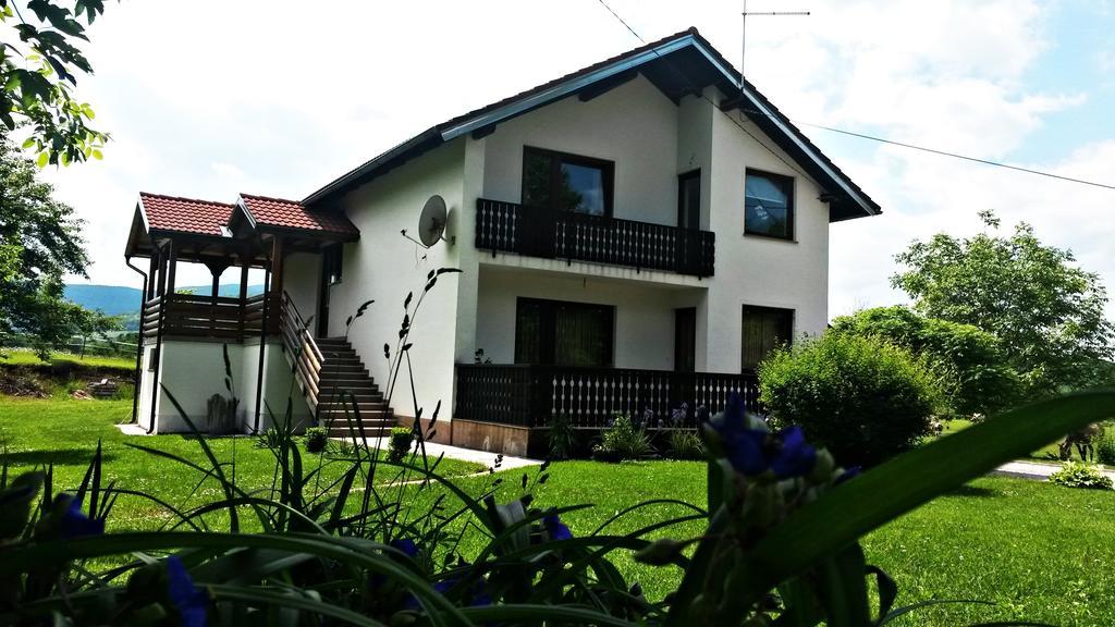 Apartment Lipa Irinovac Oda fotoğraf